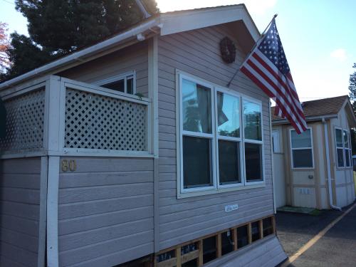 Photo of 2004 Cavco Manufactured Home